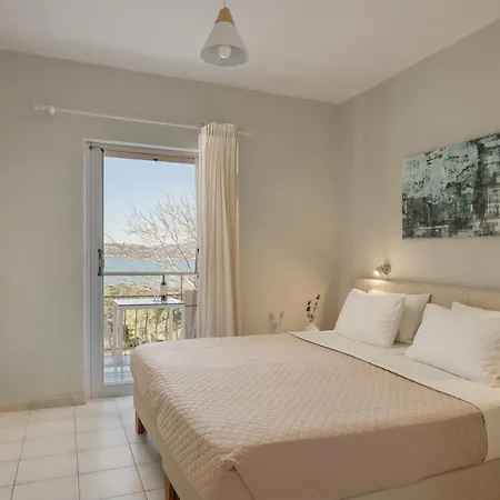 Ξενοδοχείο με διαμερίσματα Panorama Fanari And